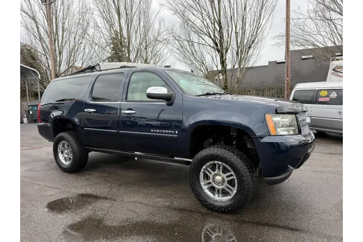 $12995 : 2007 Suburban LT image 3