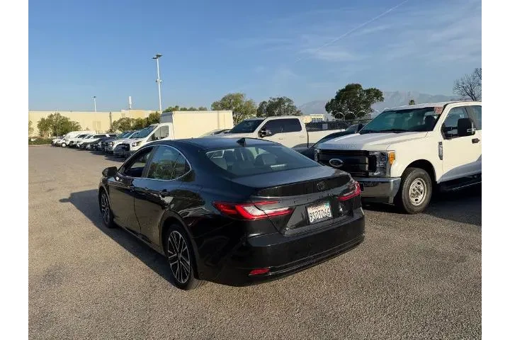 $31400 : Toyota Camry 2025 LE 4dr Sed image 4