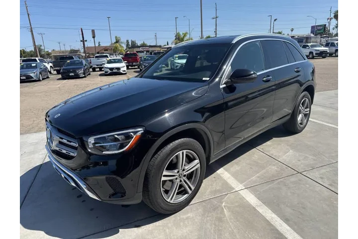 $27999 : 2021 Mercedes-Benz GLC GLC 300 image 1