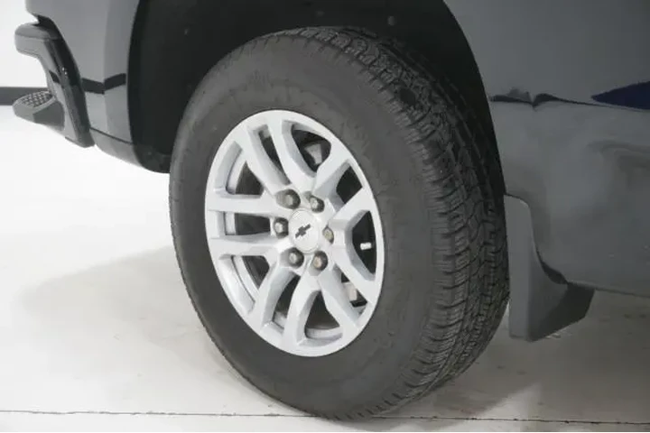 $32995 : Chevrolet Silverado 1500 201 image 6