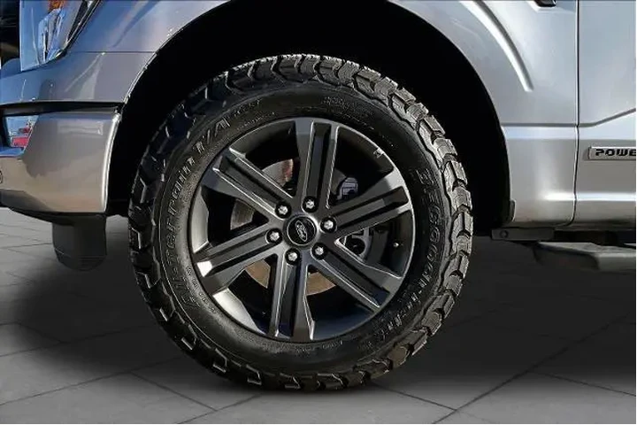 $37731 : Ford F-150 2023 4x4 King Ran image 10