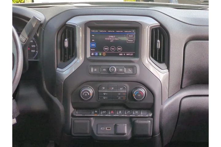 $12000 : 2020 Silverado LT image 6