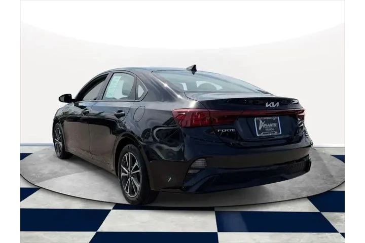 $16995 : Kia Forte 2023 LXS 4dr Sedan image 5