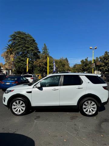 $12395 : 2016 Land Rover Discovery Spo image 5