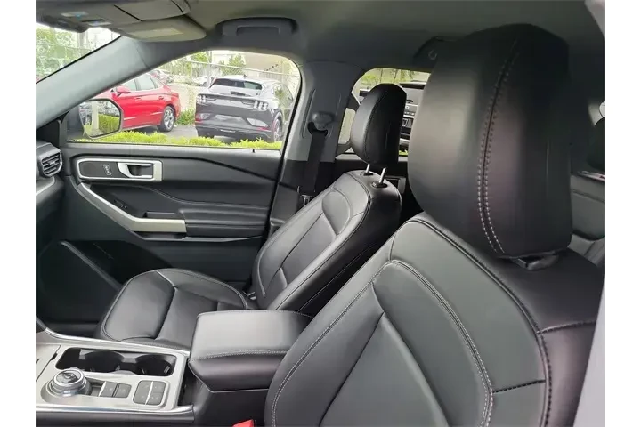 $26990 : Ford Explorer 2023 XLT 4dr S image 9