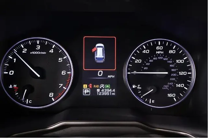 $18686 : Subaru Outback 2020 AWD Tour image 4