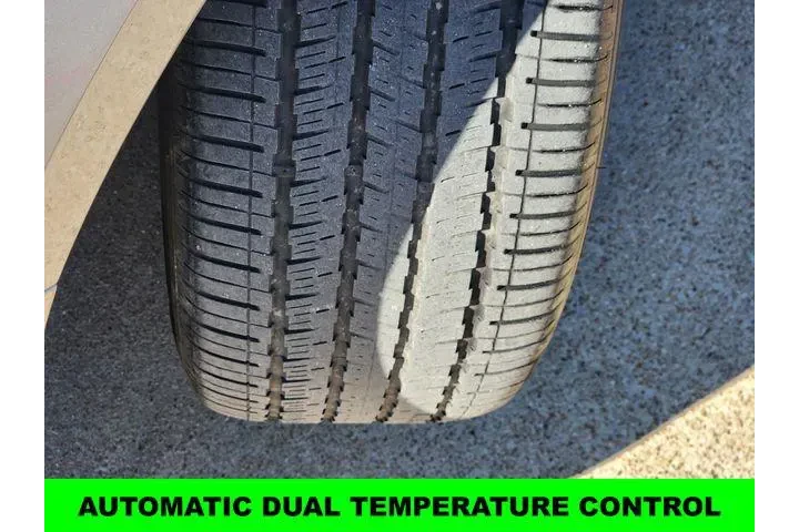 $20500 : Chevrolet Malibu 2025 LT 4dr image 10