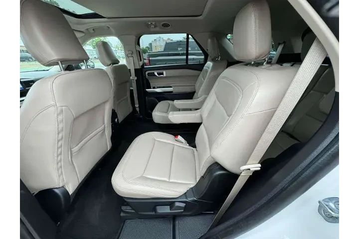 $30490 : Ford Explorer 2022 AWD XLT 4 image 10