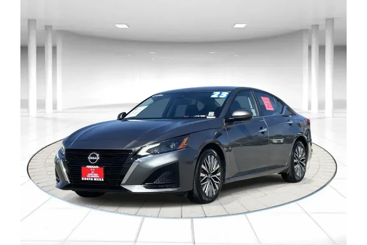 $17296 : Nissan Altima 2023 2.5 SV 4d image 1