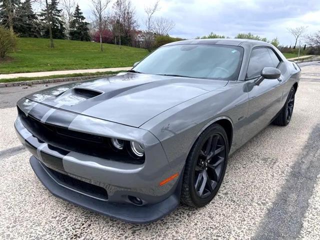 $24999 : Used 2019 Challenger R/T RWD image 2