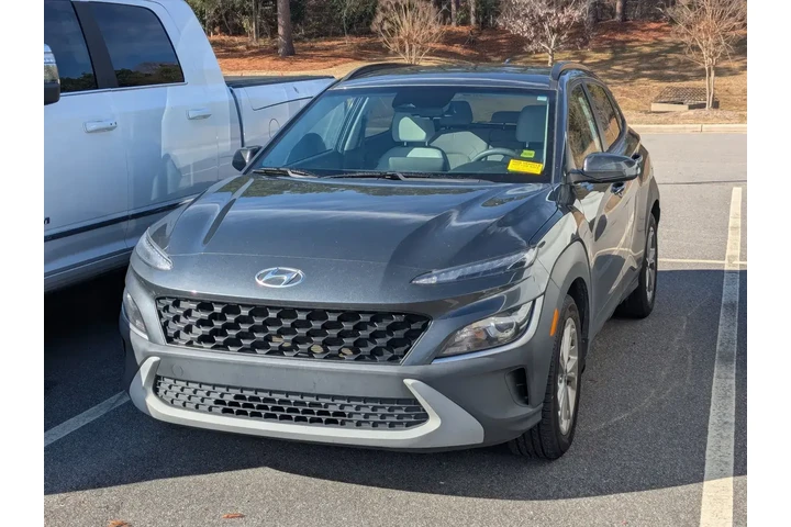 $17894 : Hyundai KONA 2022 SEL 4dr Cr image 3