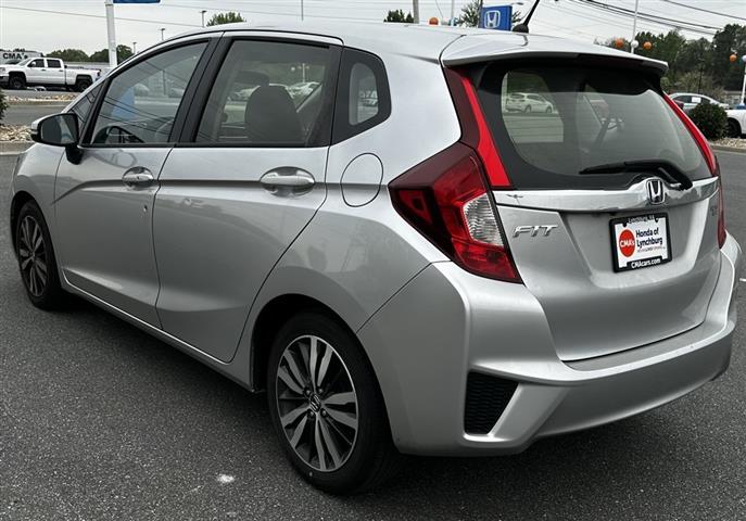 PRE-OWNED 2016 HONDA FIT EX image 3
