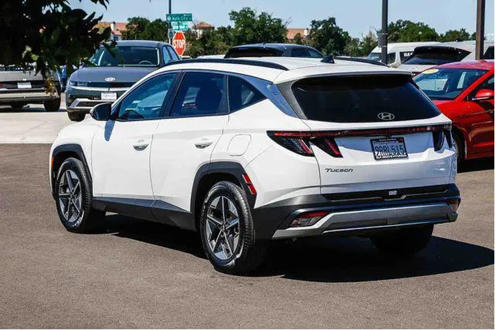 $30777 : Hyundai TUCSON 2025 SEL Conv image 2