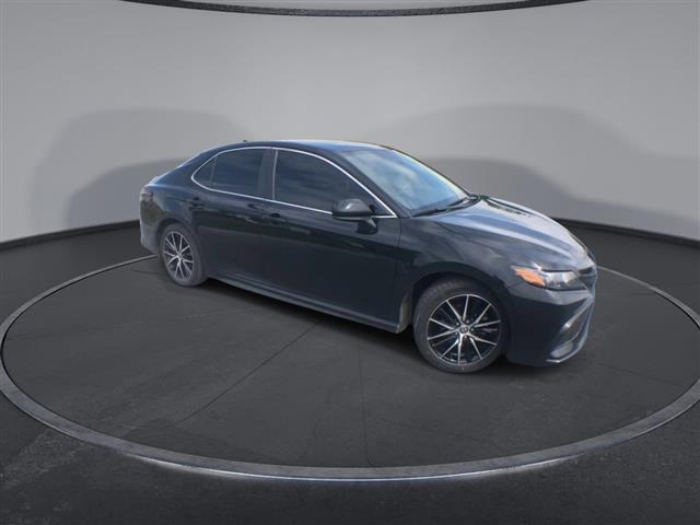 $21000 : PRE-OWNED 2021 TOYOTA CAMRY SE image 2