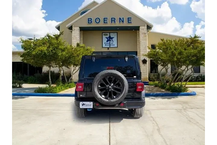 $30299 : Jeep Wrangler Unlimited 2021 image 4