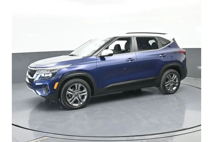 $15948 : Kia Seltos 2023 S 4dr SUV image 2