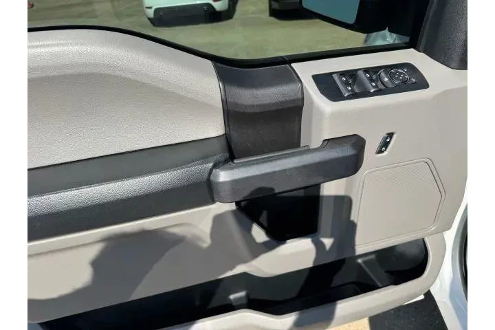 $15900 : Ford F-150 2018 4x2 Lariat 4 image 9