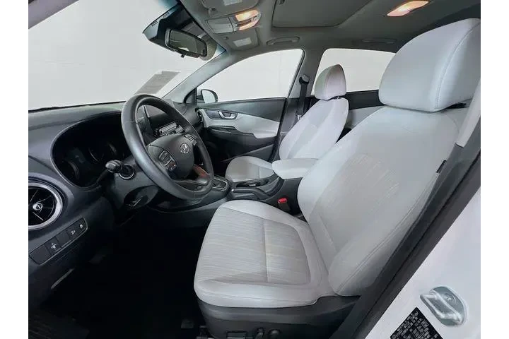 $22975 : Hyundai KONA 2023 SEL 4dr Cr image 10