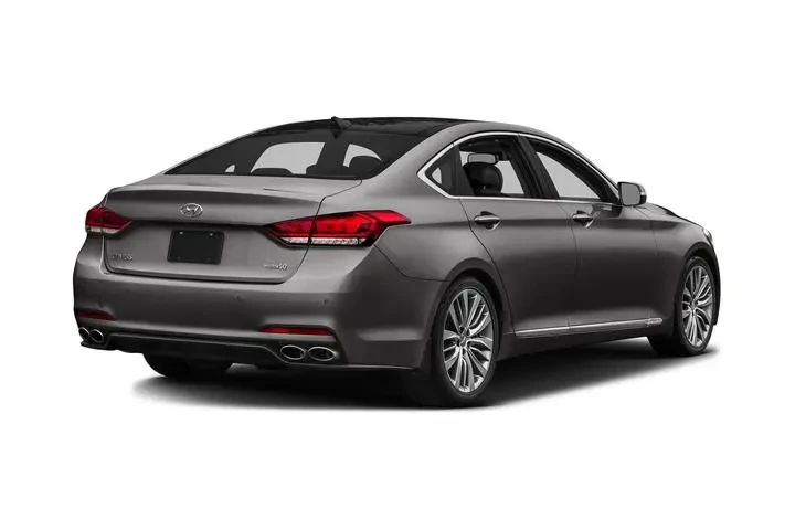 $11240 : Hyundai Genesis 2016 3.8L 4d image 3