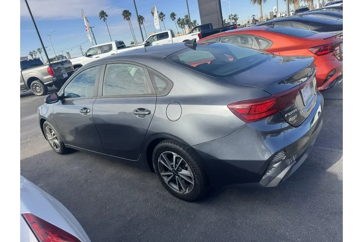 $19999 : Kia Forte 2023 LX 4dr Sedan image 7