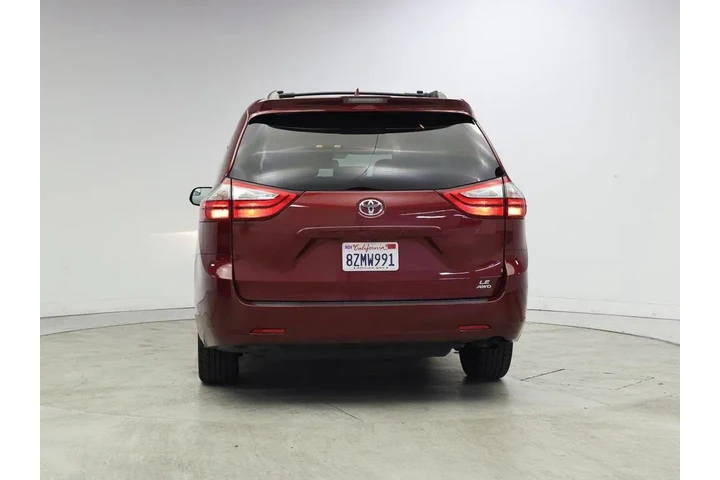 $23998 : Toyota Sienna 2018 AWD LE 7- image 6