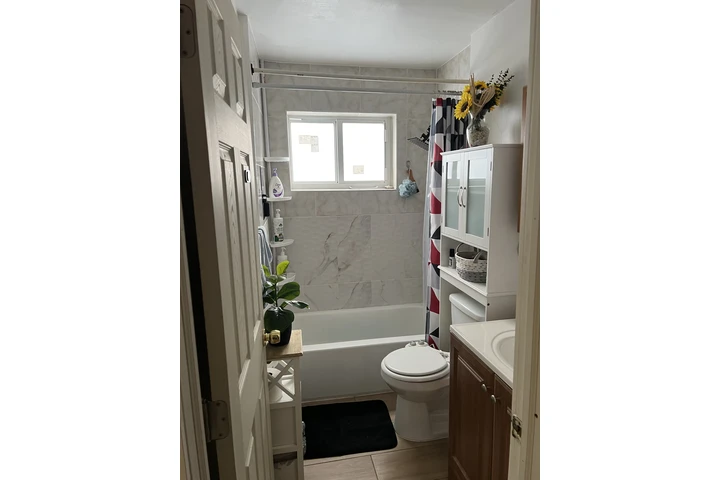 $950 : Renta de cuarto image 6