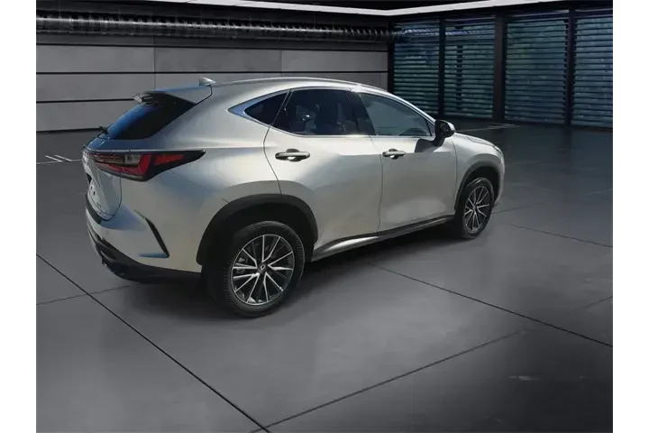 $39988 : Lexus NX 250 2024 Premium 4d image 8