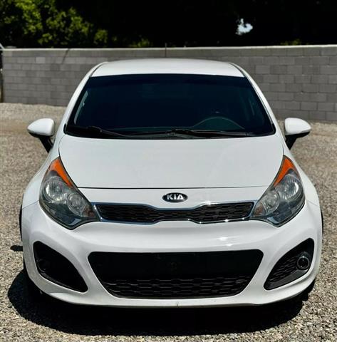 2014 KIA RIO image 1