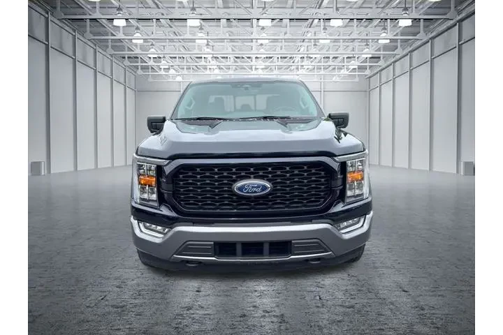 $35995 : Ford F-150 2023 4x4 XLT 4dr image 2