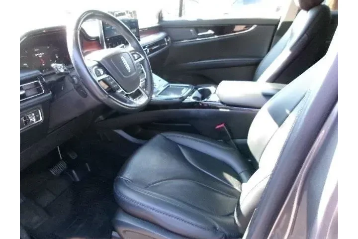 $34889 : Lincoln Nautilus 2022 AWD Re image 8