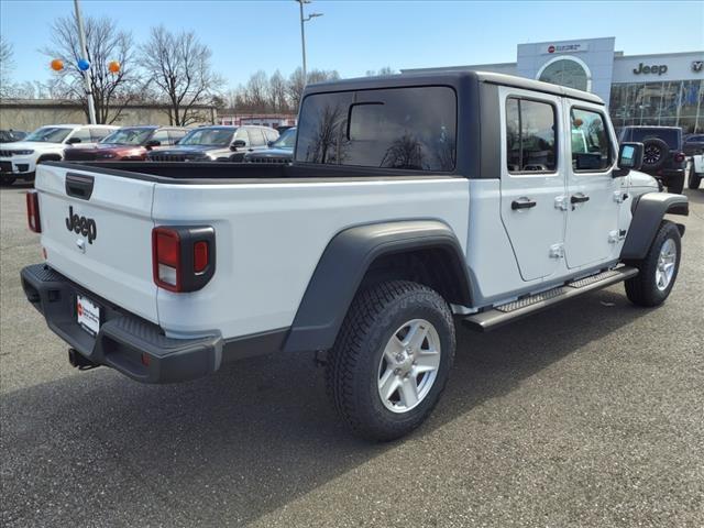 $31995 : PRE-OWNED 2020 JEEP GLADIATOR image 4