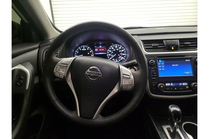 $13998 : Nissan Altima 2017 2.5 SL 4d image 10