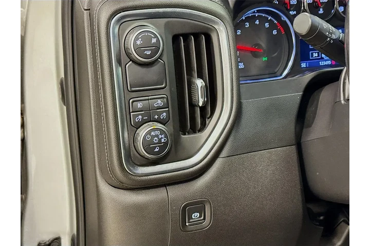 $25950 : Chevrolet Silverado 1500 201 image 10