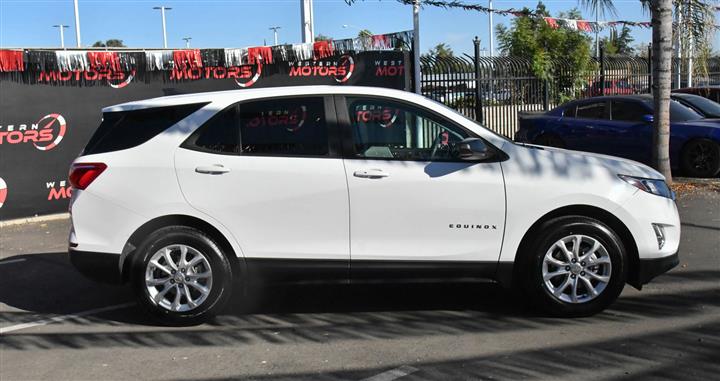 $18988 : Equinox LS image 9