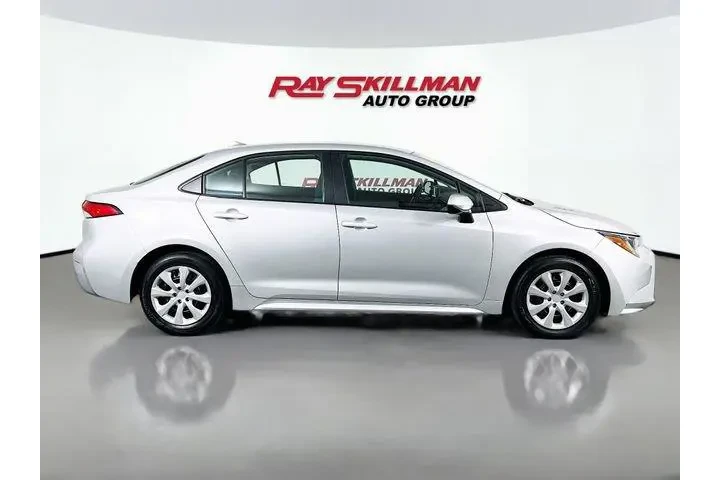 $23975 : Toyota Corolla 2024 LE 4dr S image 8