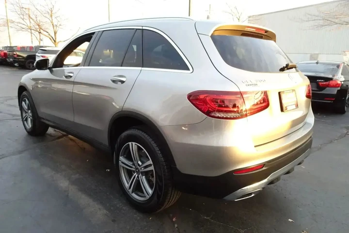 $21695 : 2020 GLC image 9