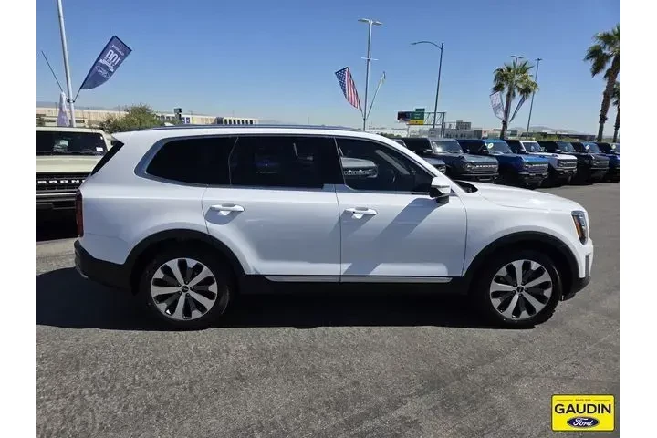 $28995 : Kia Telluride 2022 EX 4dr SU image 8