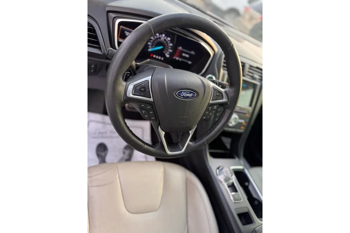 2017 Fusion Titanium AWD image 6