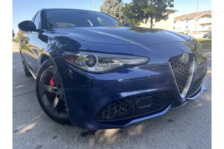 $1 : 2018 Alfa Romeo Giulia image 3