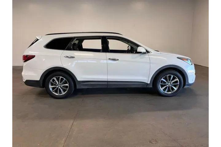$14471 : Hyundai SANTA FE 2017 SE 4dr image 2