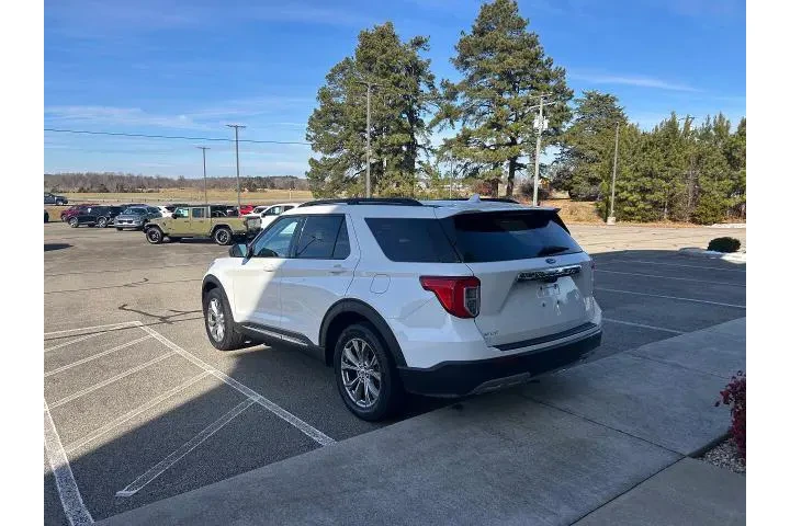 $33995 : Ford Explorer 2022 AWD XLT 4 image 7