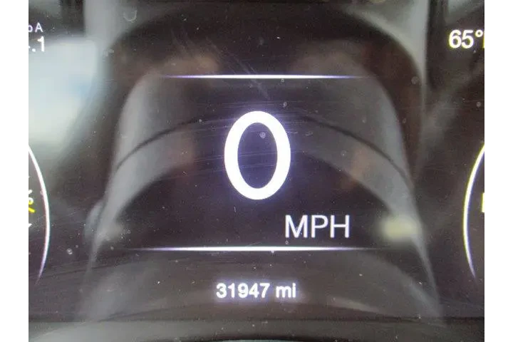 $33989 : Jeep Grand Cherokee 2021 4x4 image 2