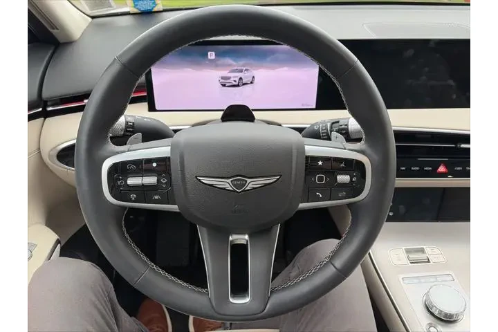 $60 : Genesis GV70 2026 AWD 2.5T A image 5
