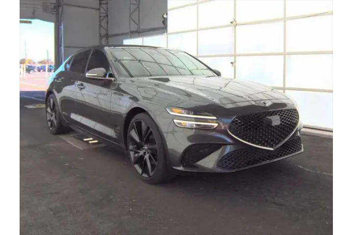 $27890 : Genesis G70 2023 2.0T 4dr Se image 4
