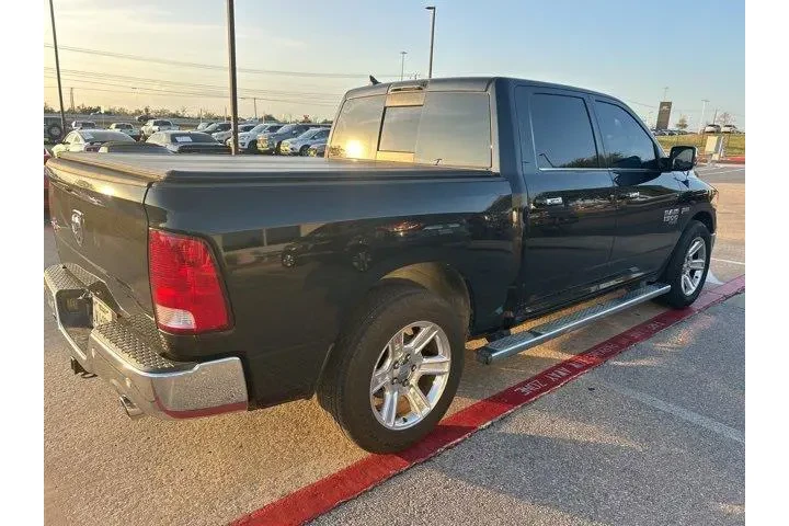 $22081 : Ram 1500 2017 4x2 SLT 4dr Cr image 6