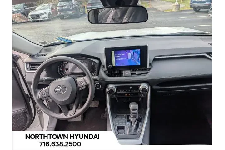 $29727 : Toyota RAV4 2025 AWD XLE 4dr image 7