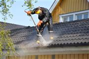 Cleaning gutters thumbnail