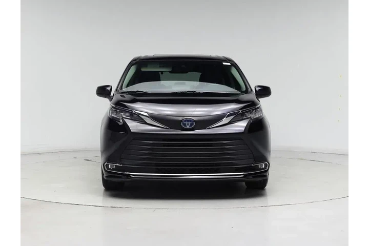 $38998 : Toyota Sienna 2023 XLE 8-Pas image 5