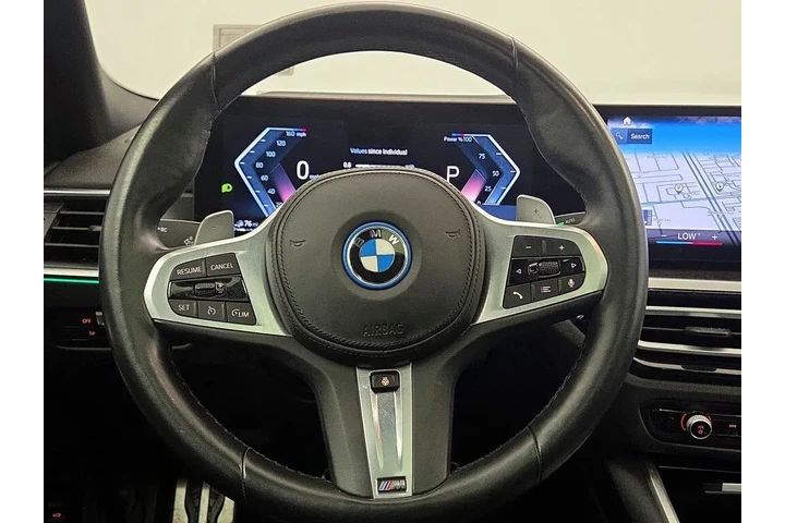 $30998 : BMW 3 Series 2023 AWD 330e x image 10