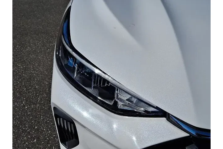 $25437 : Ford Escape 2023 ST-Line 4dr image 9